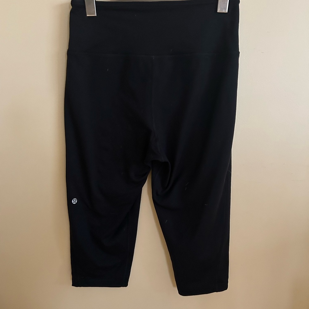 lululemon athletica Black Cropped Leggings